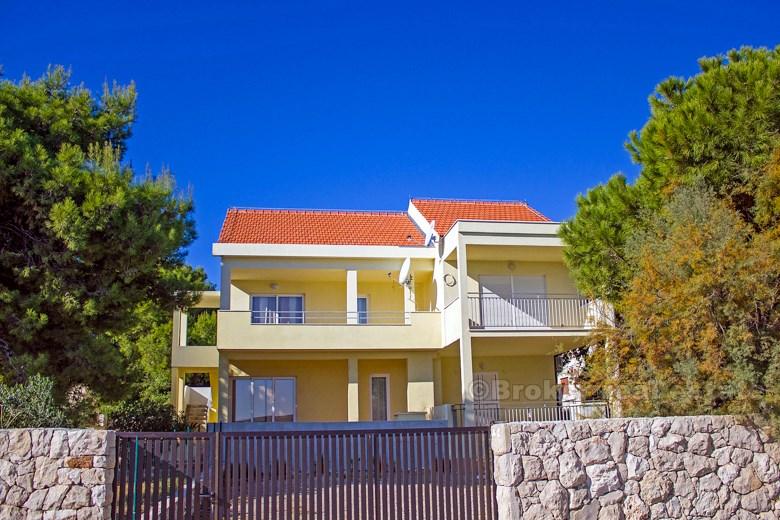 Maison / villa, front de mer, zone de Rogoznica