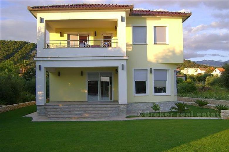 Maison / Villa première rangée de la mer et la plage