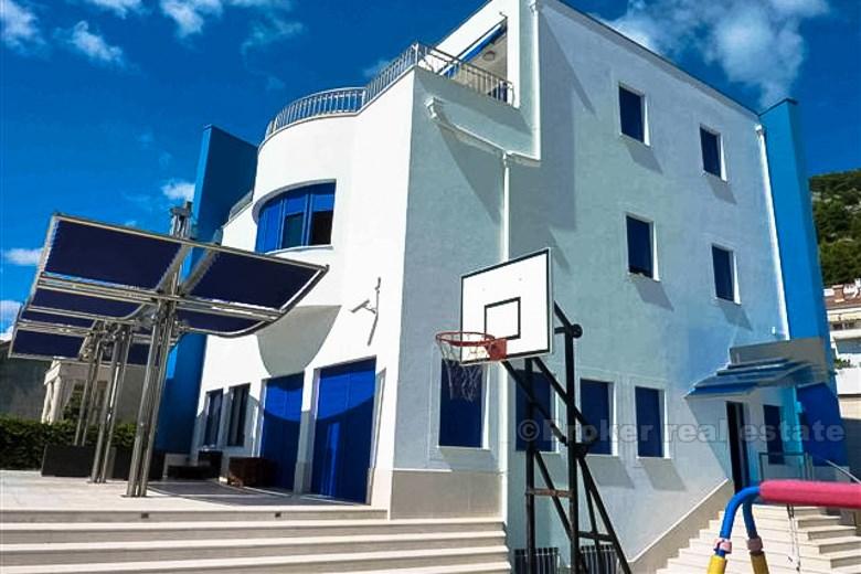 Moderne Villa mit Pool