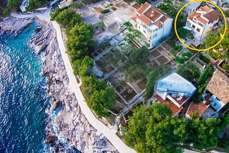 Kuća / vila, prvi red do mora