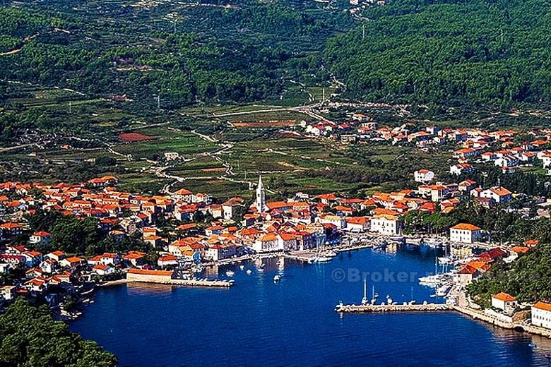 Kamienny dom nad morzem