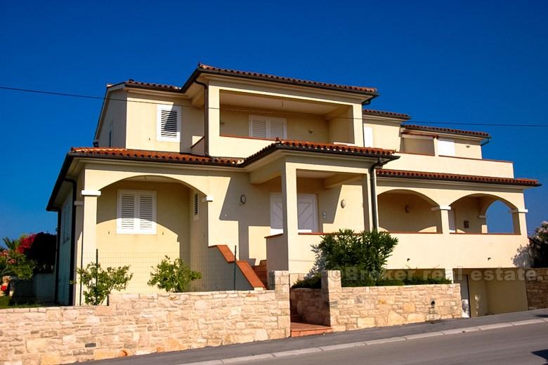 Villa mit Pool