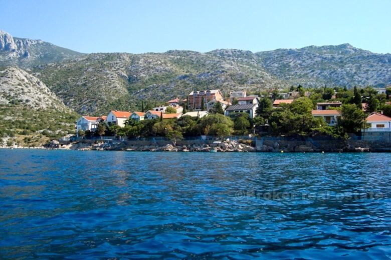 Casa / villa prima fila al mare, con ormeggio per la barca piccola