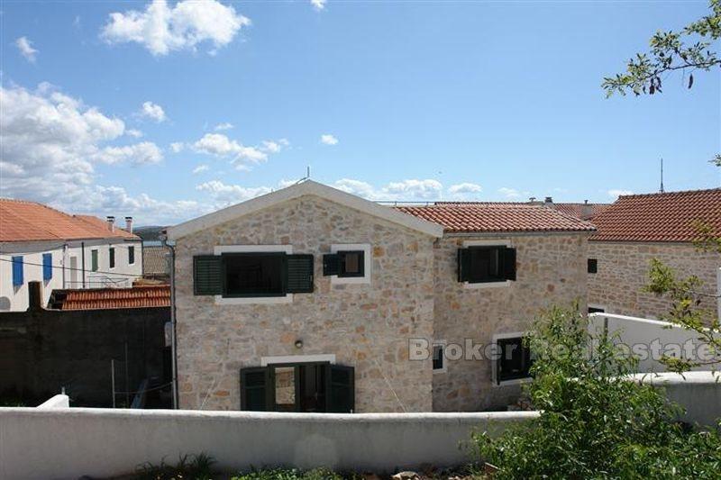 Maison dalmate nouvellement construite