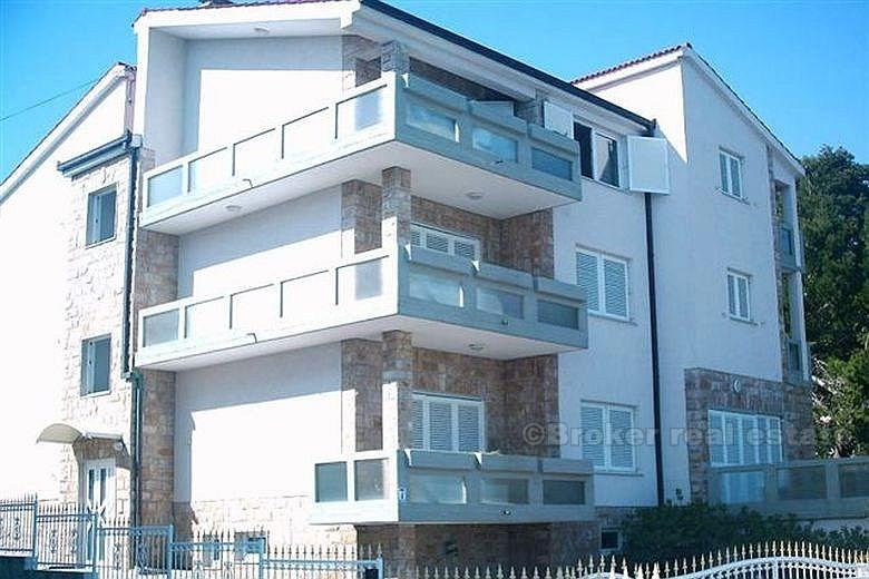 Maison / villa, première rangée de la mer et la plage
