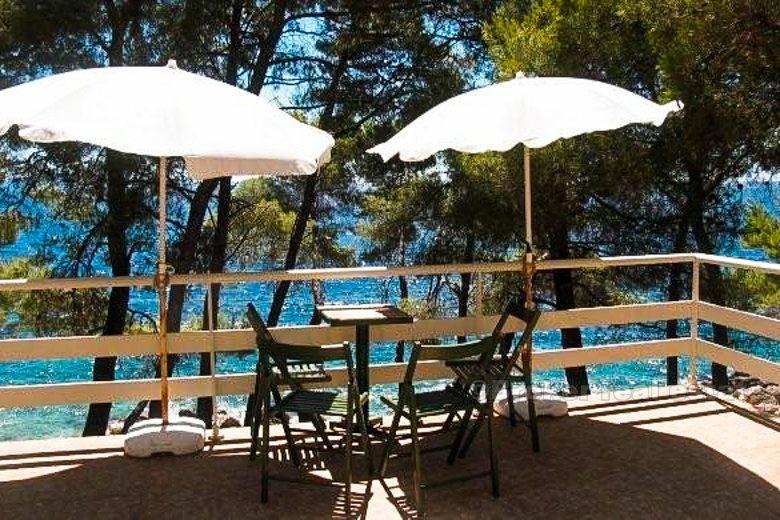 Maison / villa, première rangée de la mer et la plage