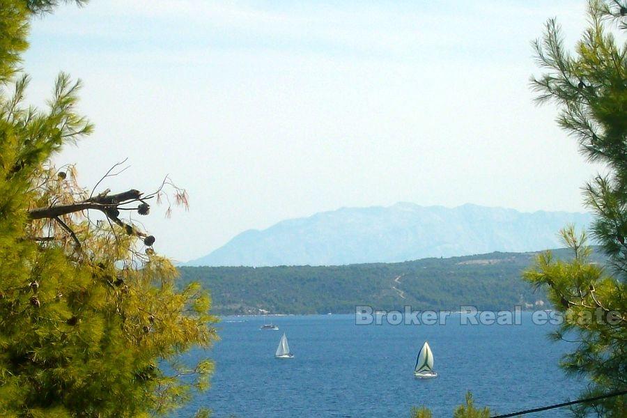 Detached house with sea view