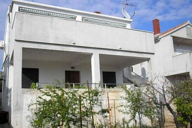 Samostojeća kuća s pogledom na more