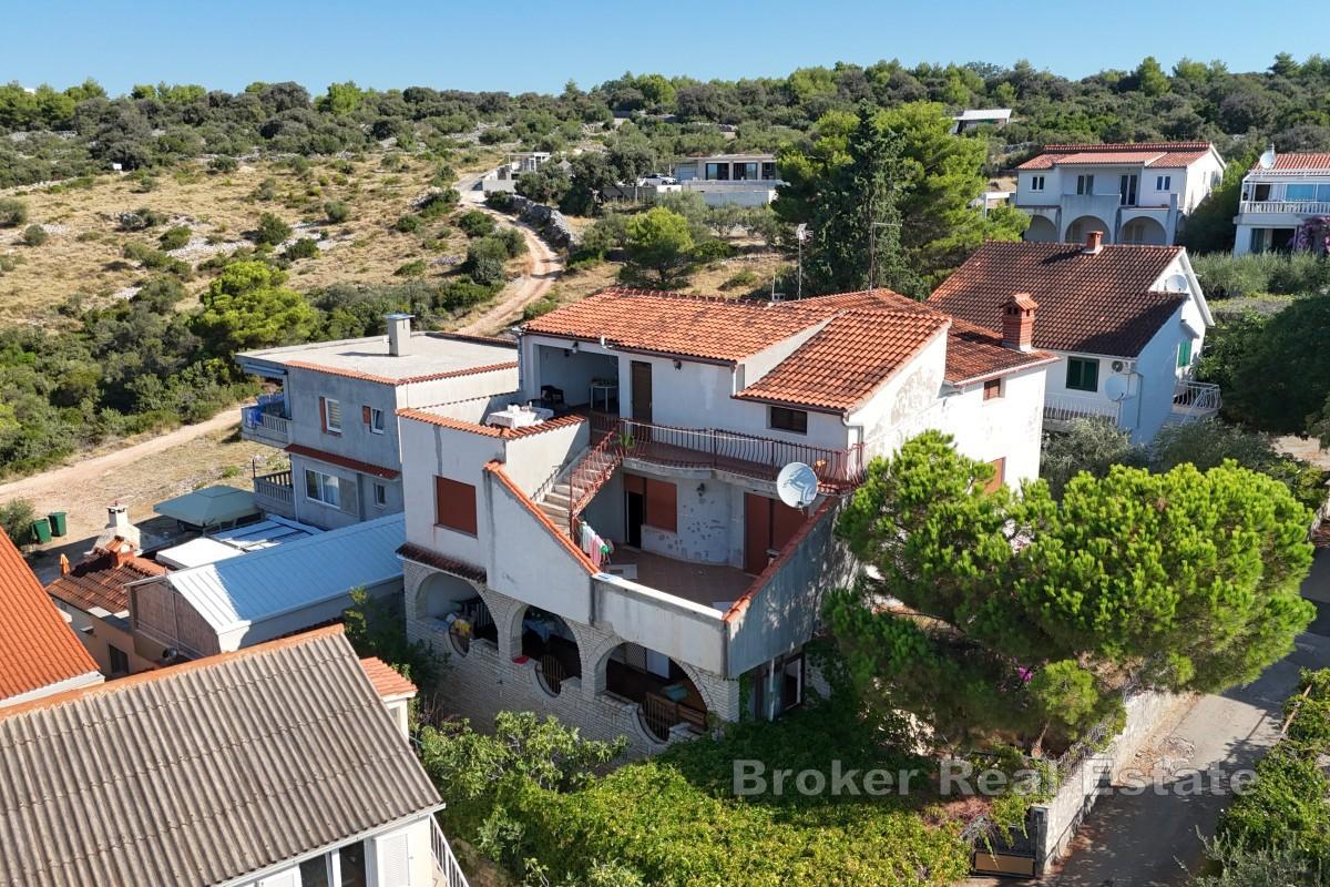Casa spaziosa a 150 m dalla spiaggia con vista mozzafiato