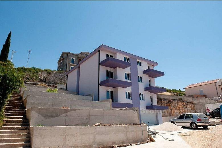Hus / Villa, med havutsikt, for salg