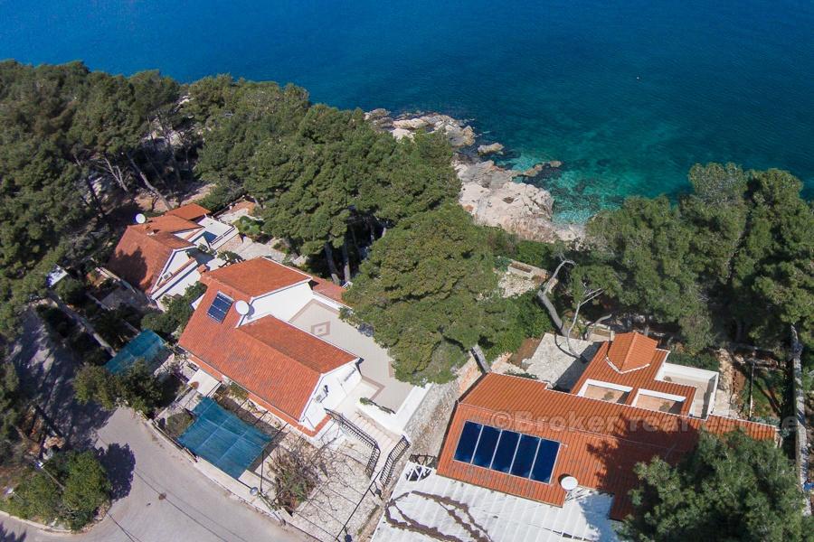Appartement d'une chambre dans la première rangée de la mer