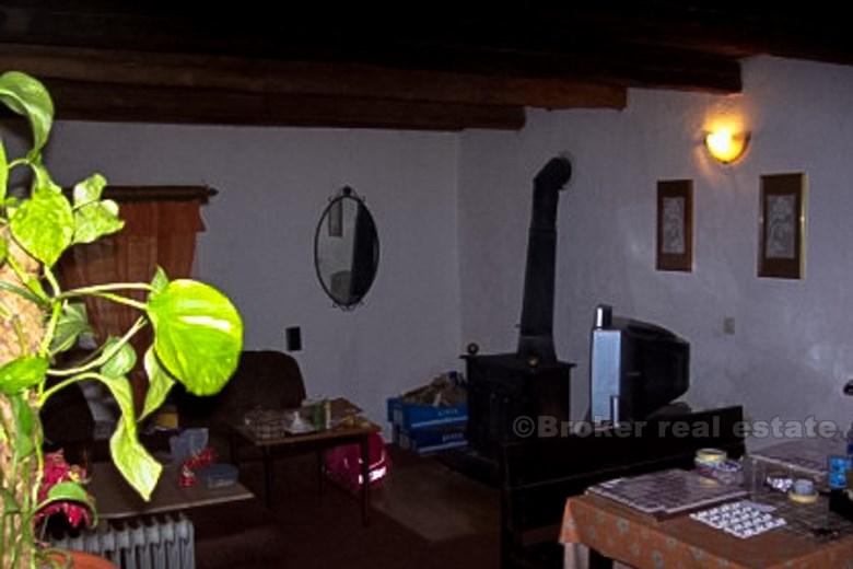 Maison / Villa sur trois étages, à vendre