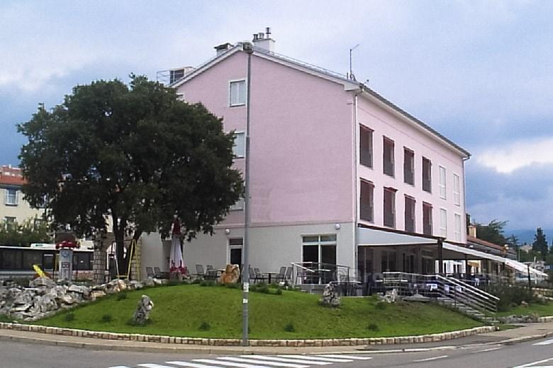 Malý hotel s výhledem na moře, na prodej