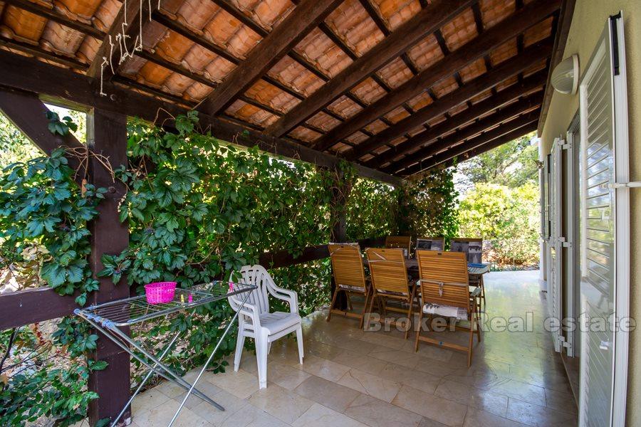 Samostojeća kuća / vila 150 m od mora, na prodaju