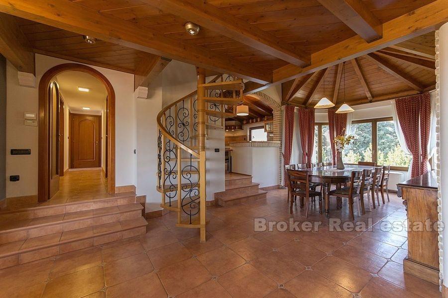 Apartament w Split, blisko centrum, z basenem, na sprzedaż