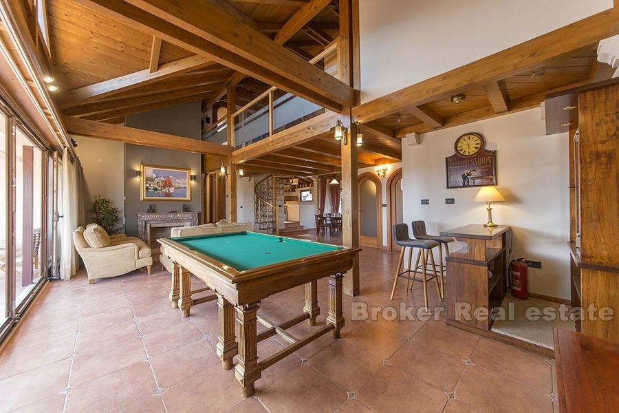 Apartament w Split, blisko centrum, z basenem, na sprzedaż