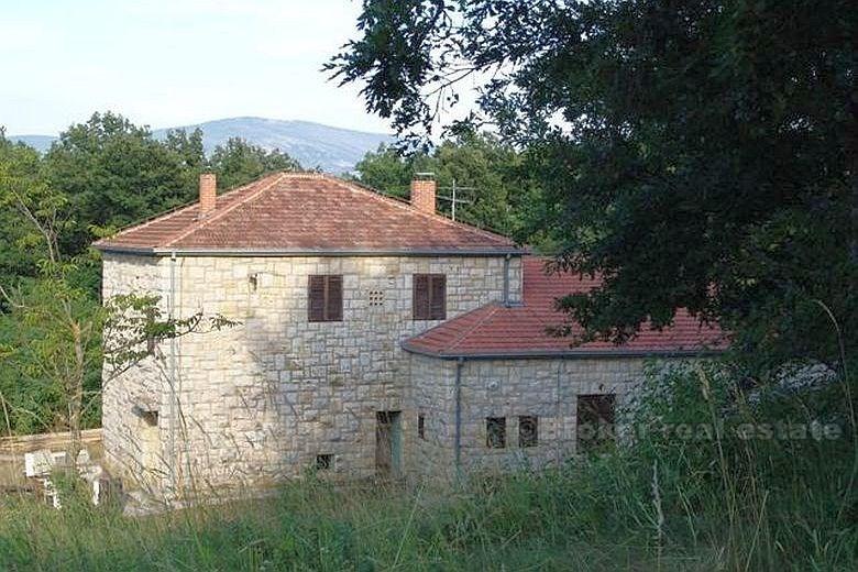 Hus / Villa, Stenhus på landet 5603 kvm