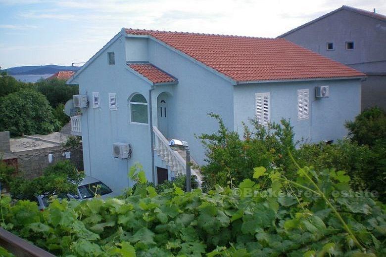 Kuća/Vila na Pelješcu, samostojeća, na prodaju