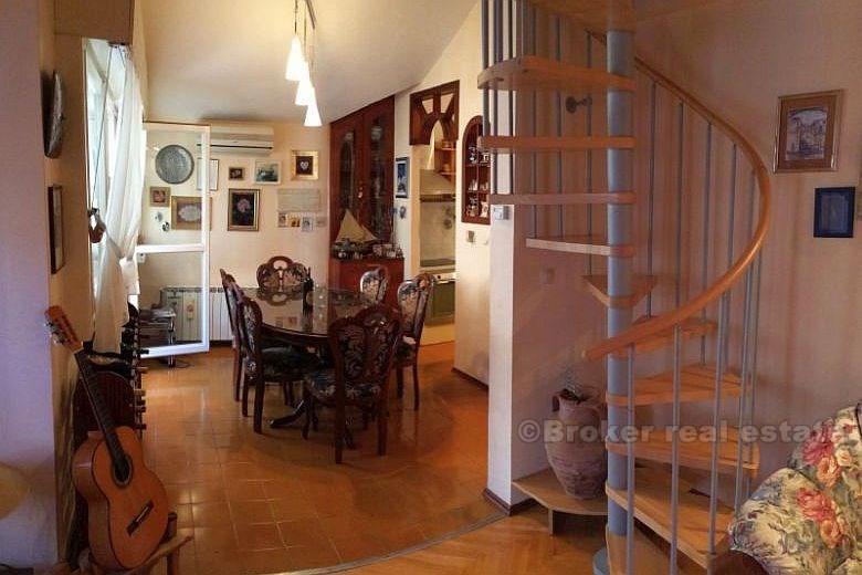 Die Wohnung, zum Verkauf, einstöckig, Stadt Split