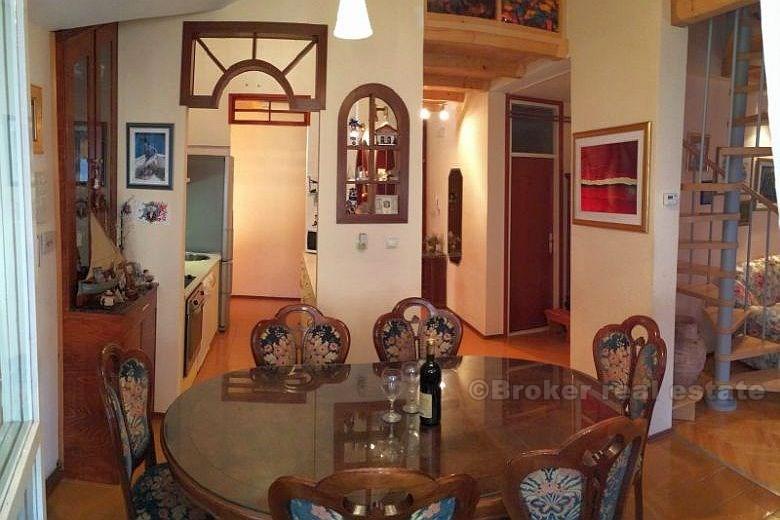 Die Wohnung, zum Verkauf, einstöckig, Stadt Split