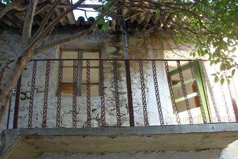 Dům / Villa, Biograd, 100 metrů od moře, na prodej