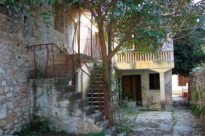 Dům / Villa, Biograd, 100 metrů od moře, na prodej