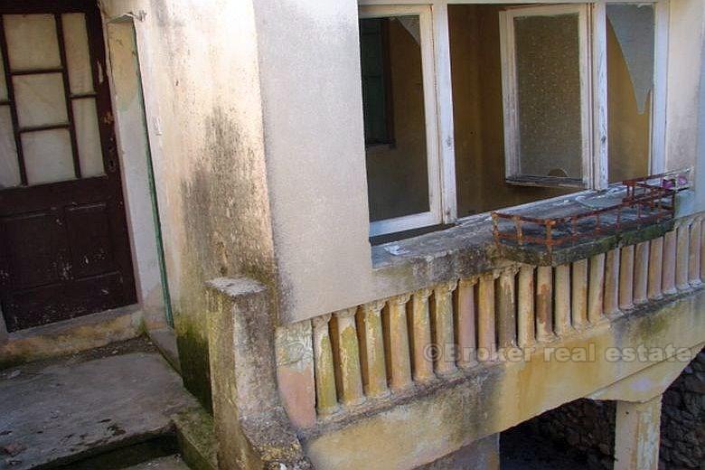 Dům / Villa, Biograd, 100 metrů od moře, na prodej