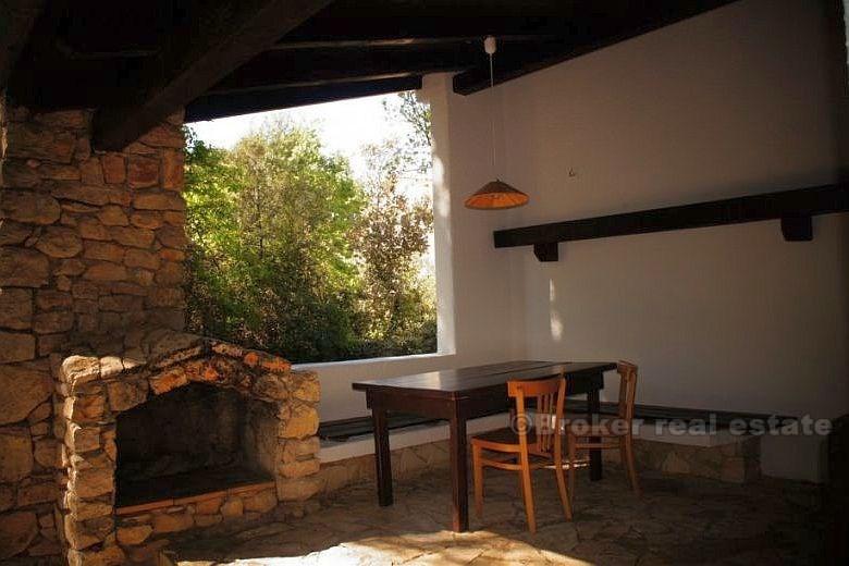 Belle maison d'un seul étage dans une pinède, à vendre