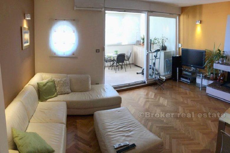 Comodo appartamento bilocale in un piccolo edificio residenziale