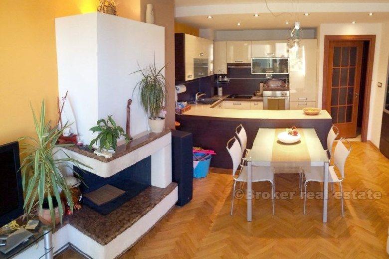 Comodo appartamento bilocale in un piccolo edificio residenziale