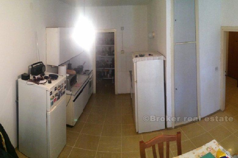 Dvosoban stan, Blatine, na prodaju