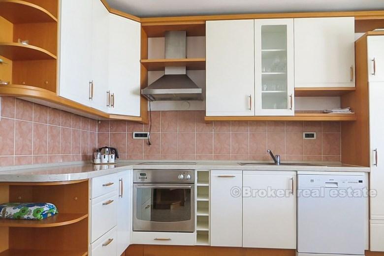 Comfortable apartment with open sea view, for rent