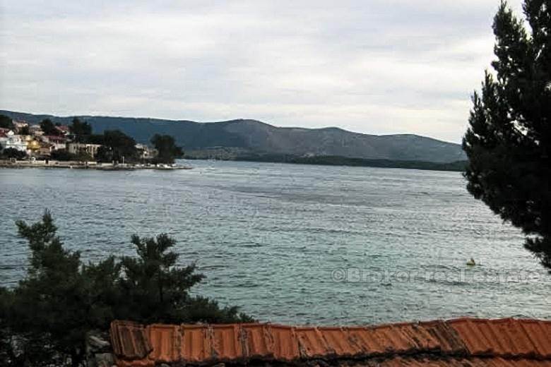 Дом / Вилла первом ряду от моря