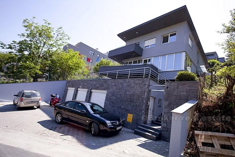 Maison / Villa, luxe dans un quartier calme de Zagreb, à vendre