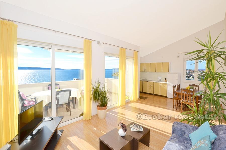 Das Haus / Villa mit Pool und Meerblick