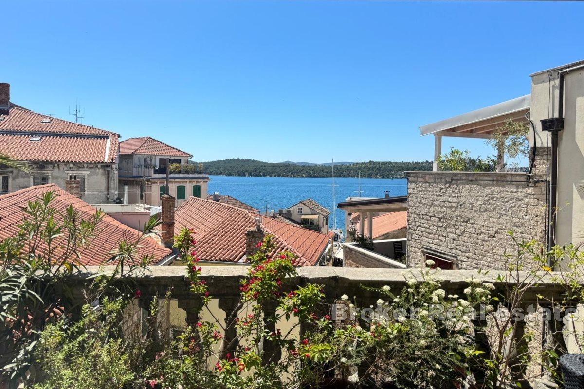 Apartman, sa pogledom na víc, na prodaju