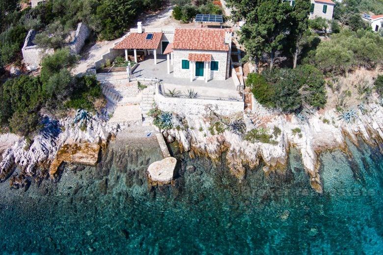 Maison / villa, première rangée de la mer