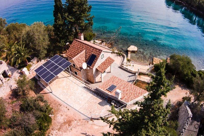 Maison / villa, première rangée de la mer