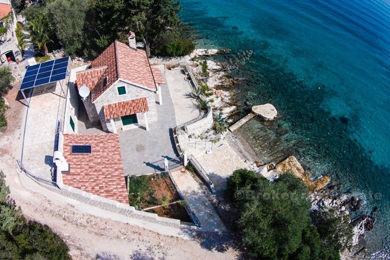 Maison / villa, première rangée de la mer