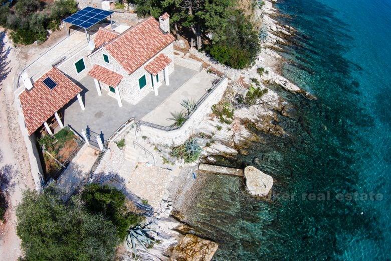 Maison / villa, première rangée de la mer