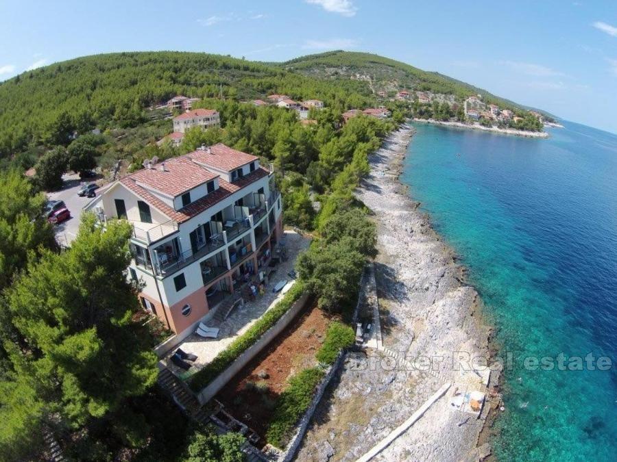 Appartement à vendre, première rangée de la mer