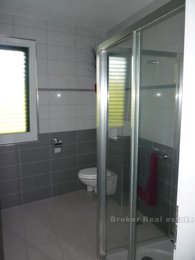 Appartement à vendre, première rangée de la mer