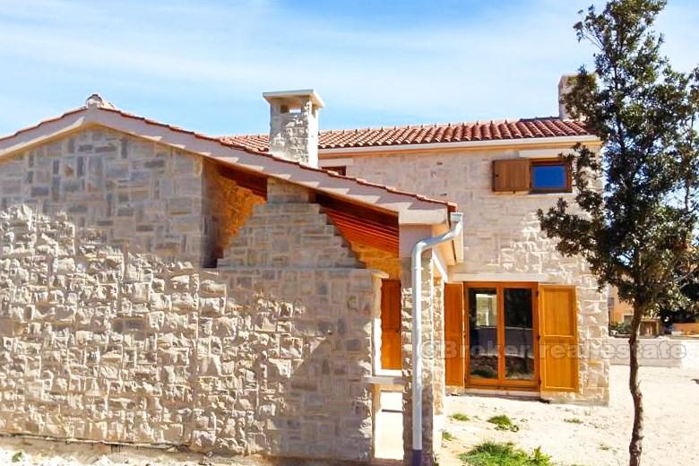 Haus / Villa mit Pool und Meerblick