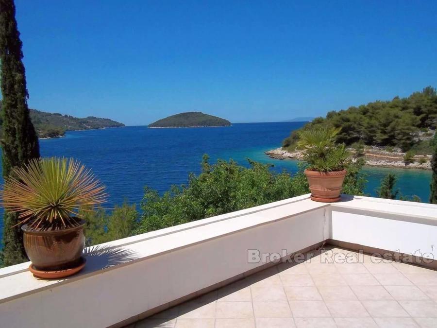 Maison / Villa première rangée de la mer, à vendre
