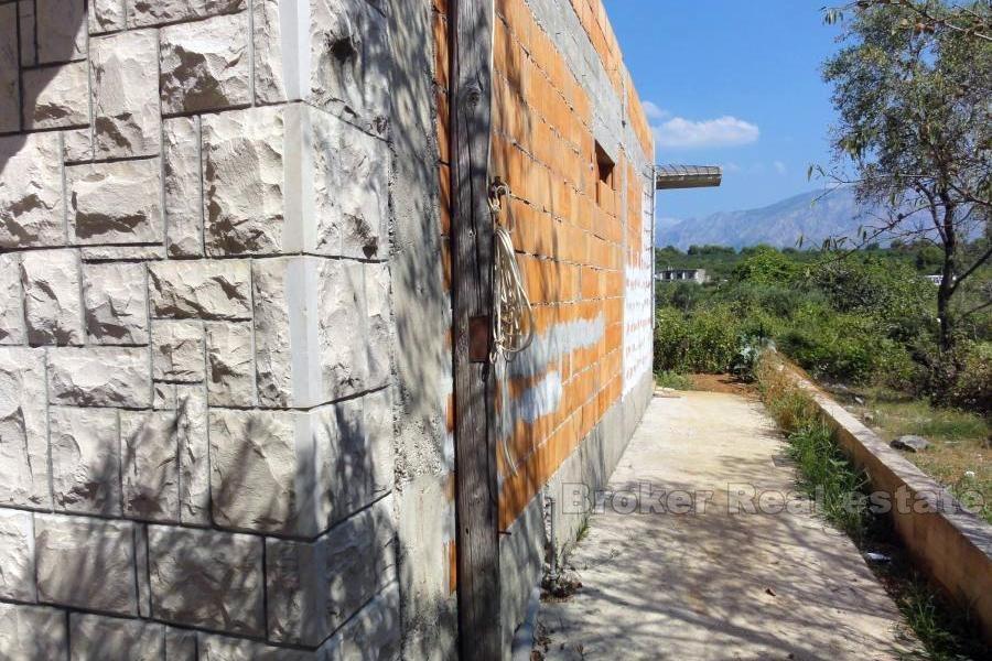Kuća / vila, nedovršena u blizini mora