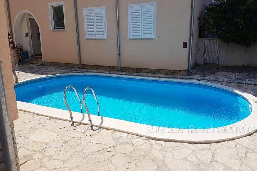 Appartamento in un nuovo edificio, a 70 metri dal mare, in vendita