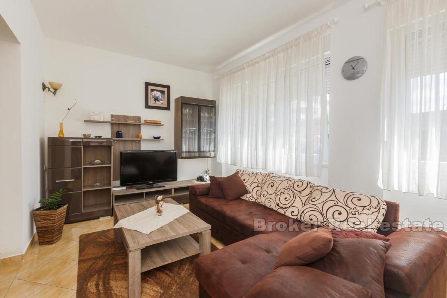 Apartment, Two bedroom apartment, southeast oriented, for rent