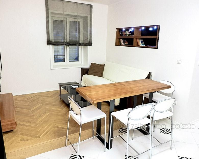 Totalrenovert leilighet i sentrum av Split, til leie
