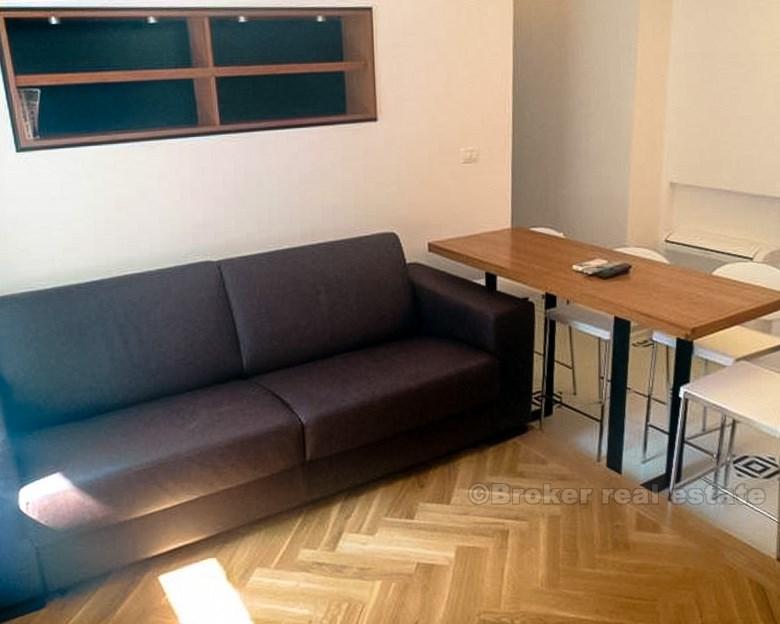 Totalrenovert leilighet i sentrum av Split, til leie