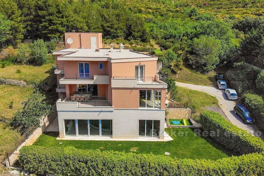 Haus / Villa, Luxus-Villa mit Pool und Blick auf das Meer und Split